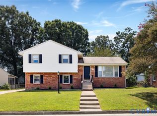 919 Yorkshire Rd, Colonial Heights, VA 23834