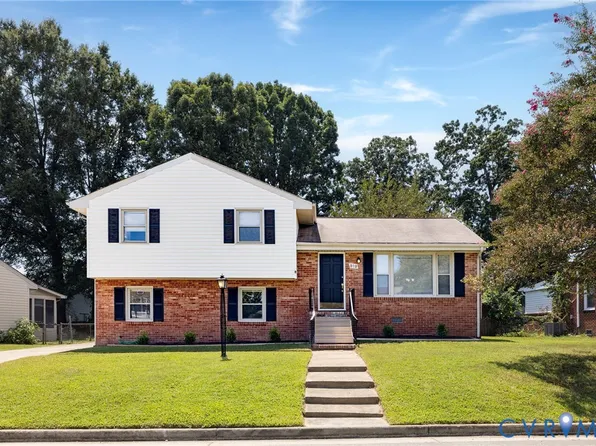 919 Yorkshire Rd, Colonial Heights, VA 23834