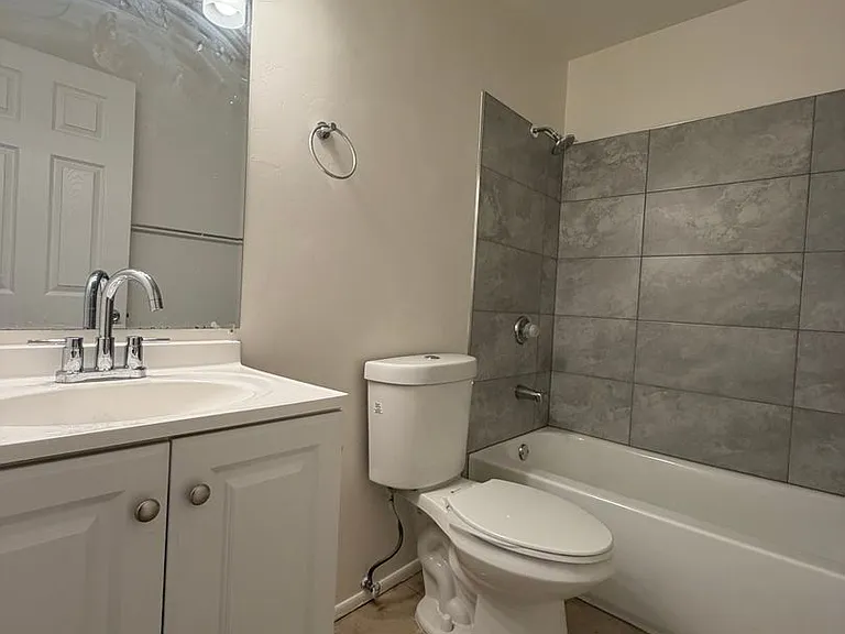 Apartments on Twelve — Photo 10