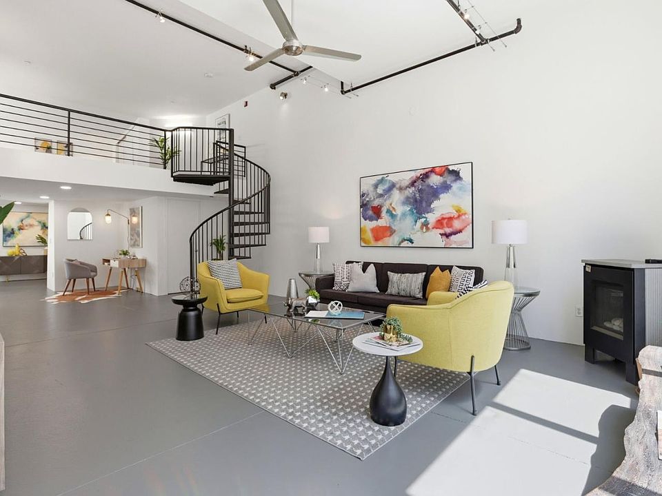 1st image of 55 Norfolk St APT 202