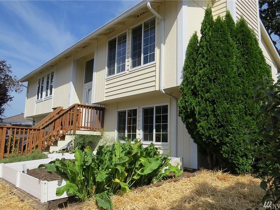 1st image of 5700 NE 38th St