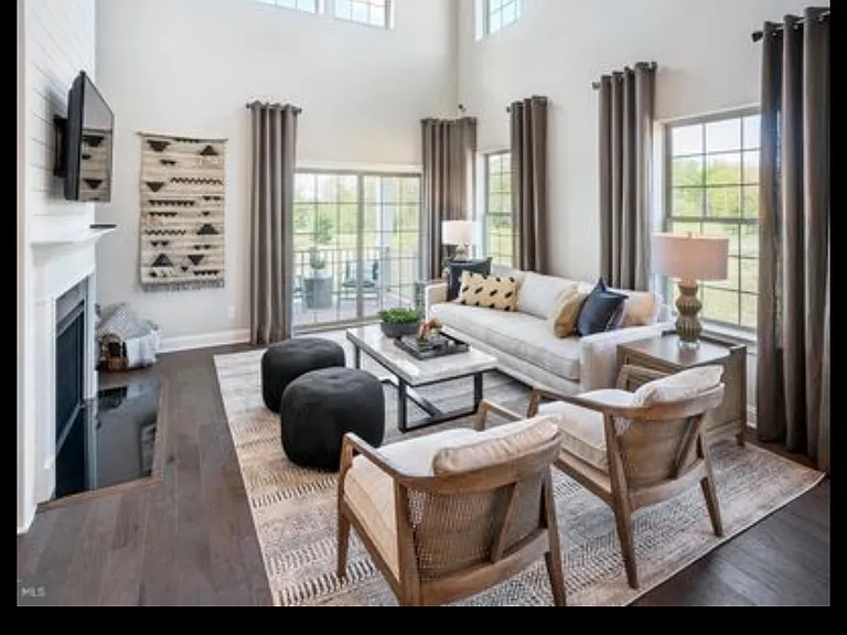 409 Sanctuary Ct #2 — Photo 6