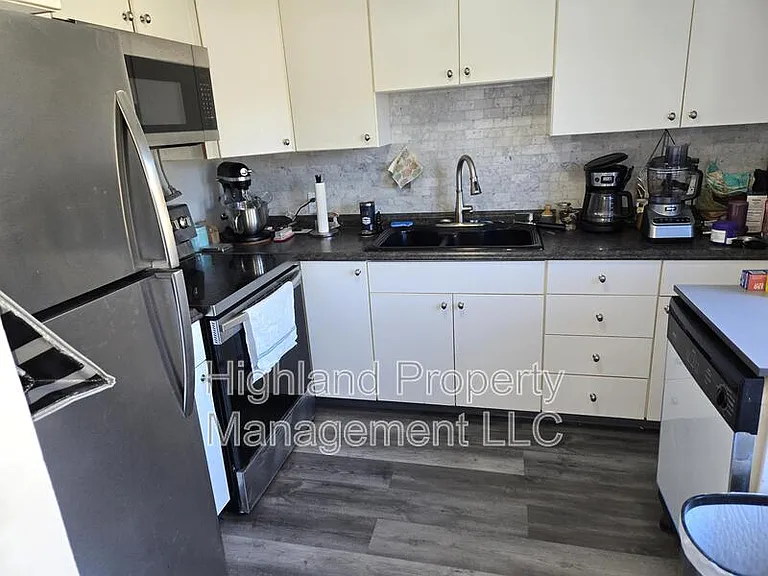 1160 NE Lake St — Photo 6