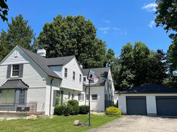6209 Riverview Dr, Indianapolis, IN 46260