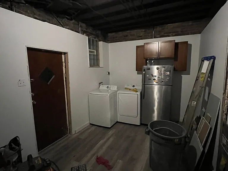 2415 W Arthington St #BASEMENT — Photo 8
