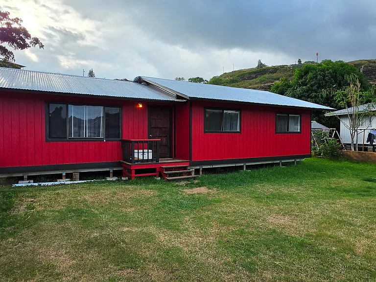 9820 Off Uuku Rd — Photo 1