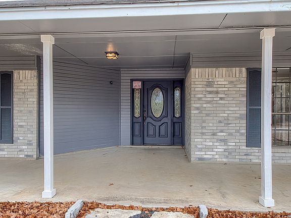 3rd image of 32054 Oak Ridge Pkwy