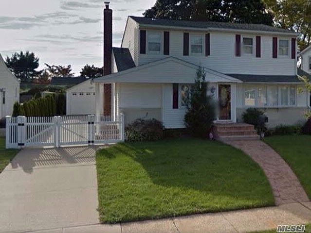 1st image of 21 Andover Ln