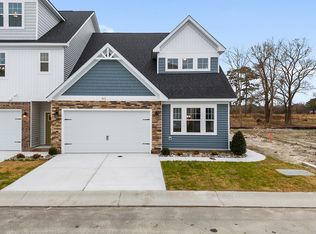 411 Hermon Dew Dr, Chesapeake, VA 23323