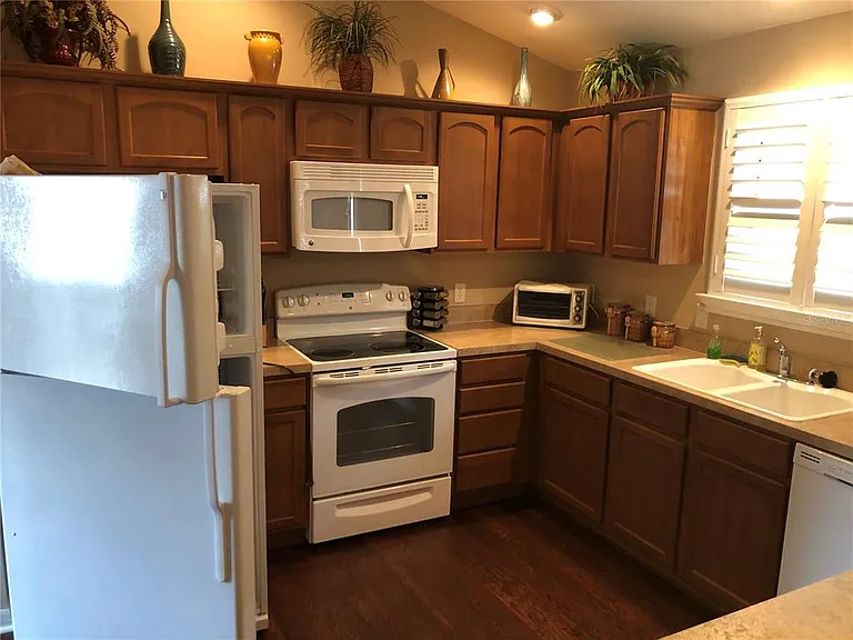 308 Vidalia Pl — Photo 3