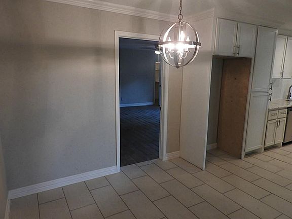 4th image of 3007 W T C Jester Blvd