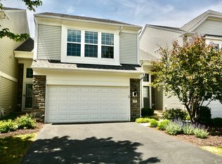 655 Hawley Dr, Oswego, IL 60543