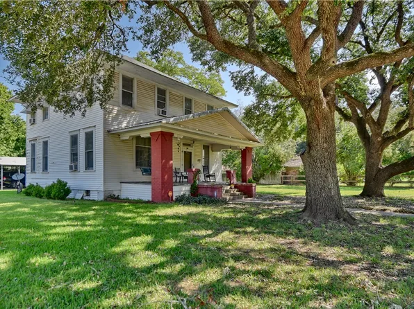 803 Holland St, Navasota, TX 77868