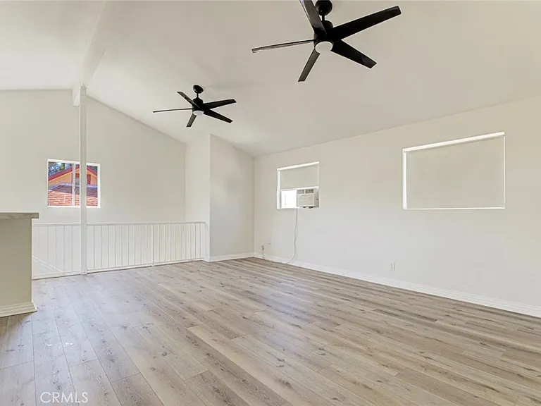 4927 Lexington Ave — Photo 28