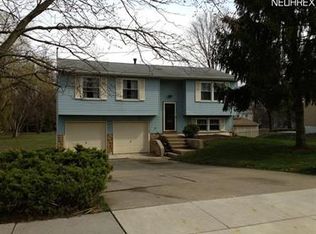 1457 Sunnyacres Rd, Akron, OH 44321