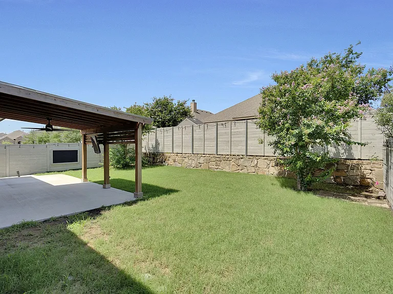 1513 Canary Ln — Photo 33