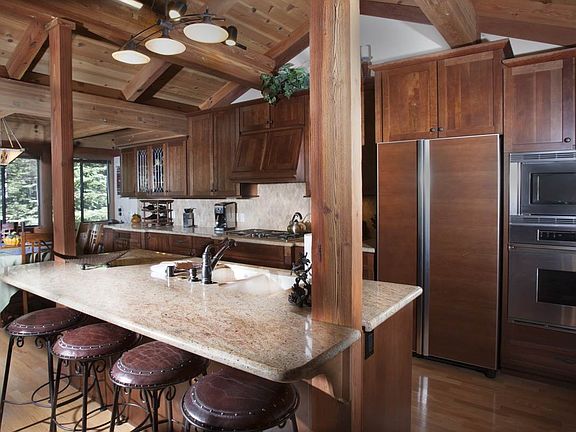 5th image of 3600 N Lake Blvd #17