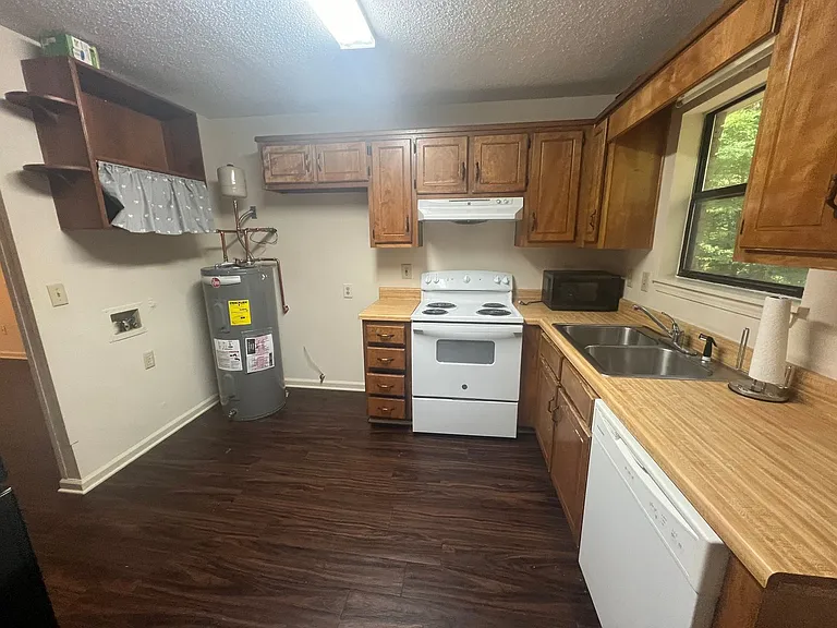 4803 Oak Meadow Dr — Photo 8