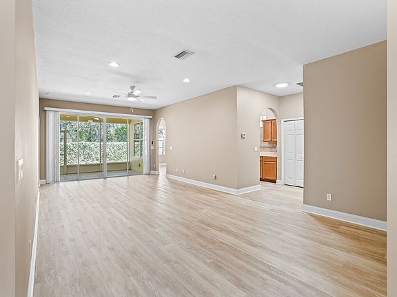 3rd image of 3836 SW 33rd Ter