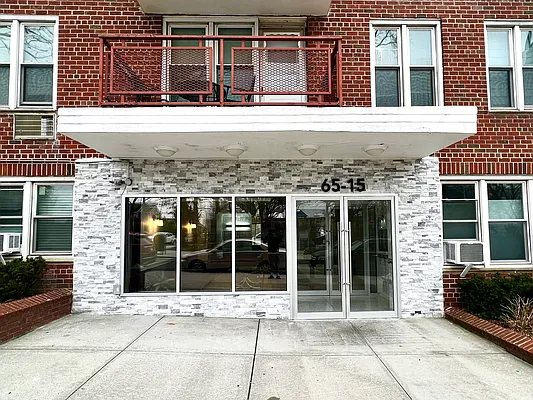 Sold by Remax 1st Choice | media 1