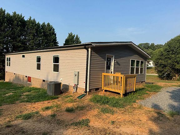 4th image of 360 Steam Boat Rd