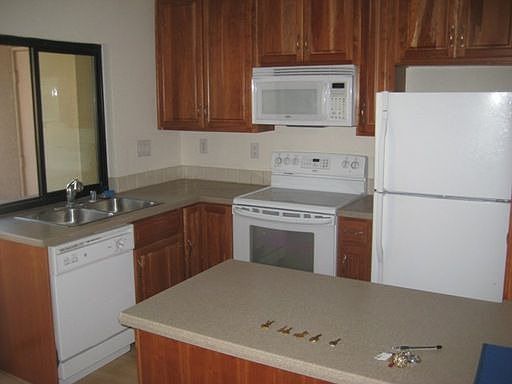 4th image of 7835 Cowles Mountain Ct Unit B28