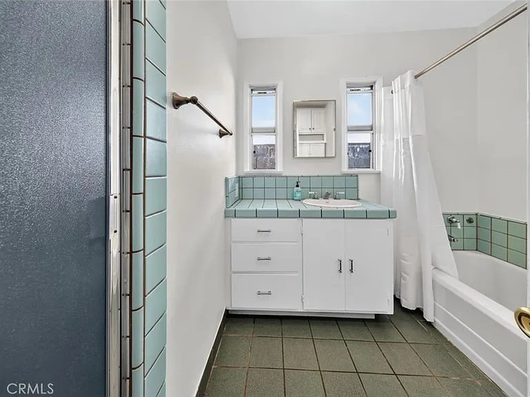 11407 Delano St — Photo 29