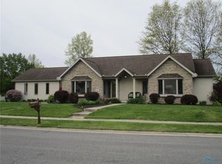 351 W Sherwood Dr, Defiance, OH