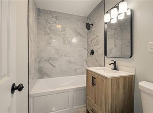 7101 E 113th St, Kansas City, MO 64134