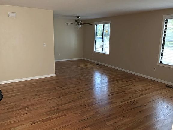 5th image of 6519 W 96th Ave