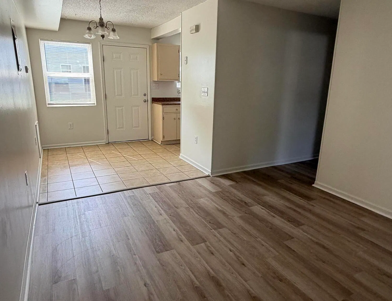 1 bed, 1.0 bath, $825 — Photo 4