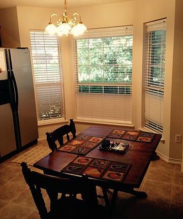 4th image of 112 Logan Ln