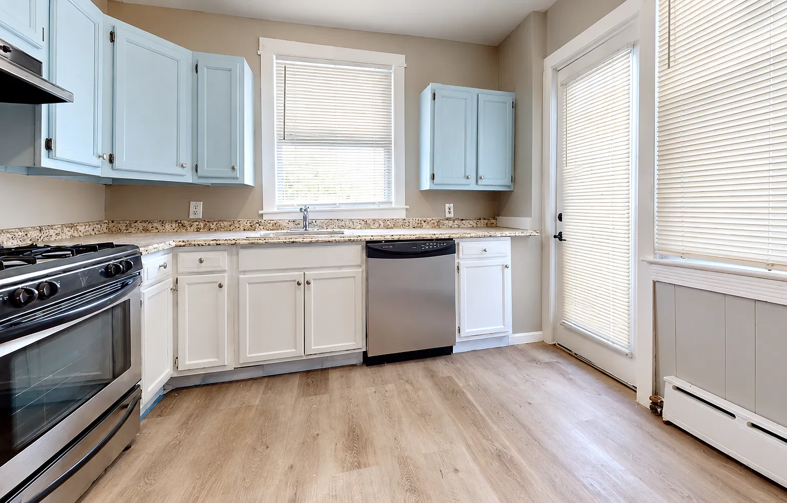 3 bed, $1,775 — Photo 2