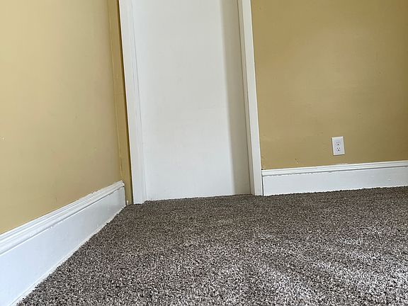 5th image of 556 Mercer St Unit 2