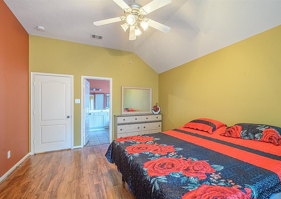 1st image of 27015 Sable Oaks Ln