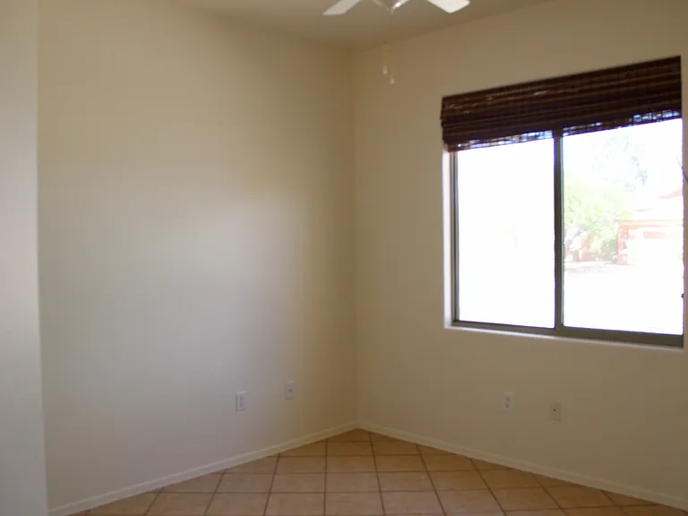 8389 W Calle Sancho Panza — Photo 21