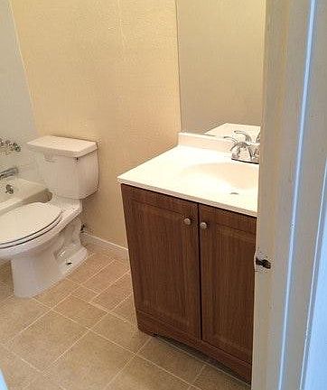 5th image of 2811 Cottonwood Ln