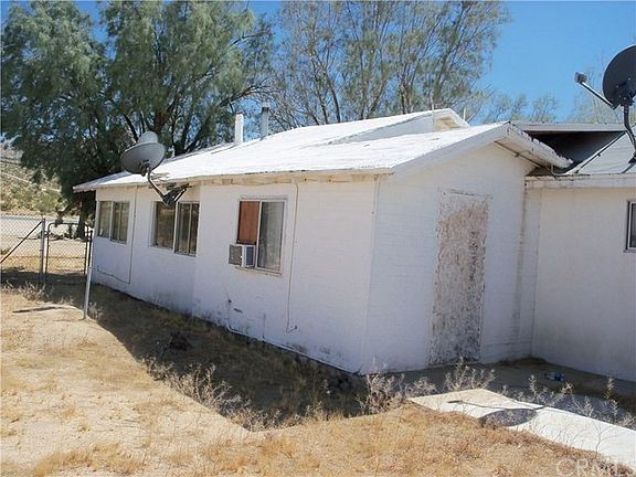 4th image of 63922-29 Palms Hwy