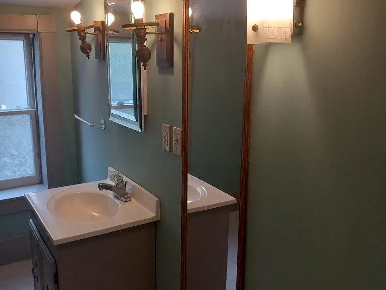 31 Durrell St — Photo 12