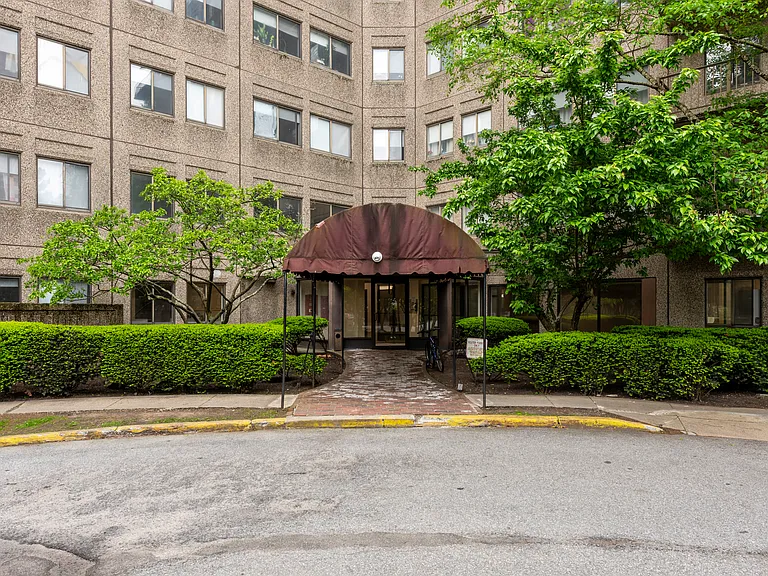 Malden Towers — Photo 32