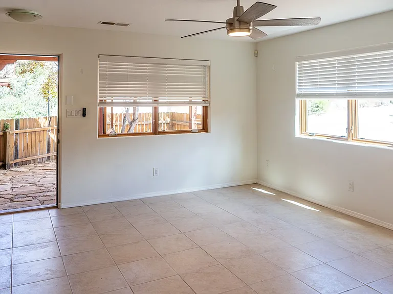 2600 W Zia Rd #U1 — Photo 9