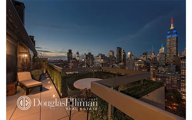 Sold by Douglas Elliman | media 16