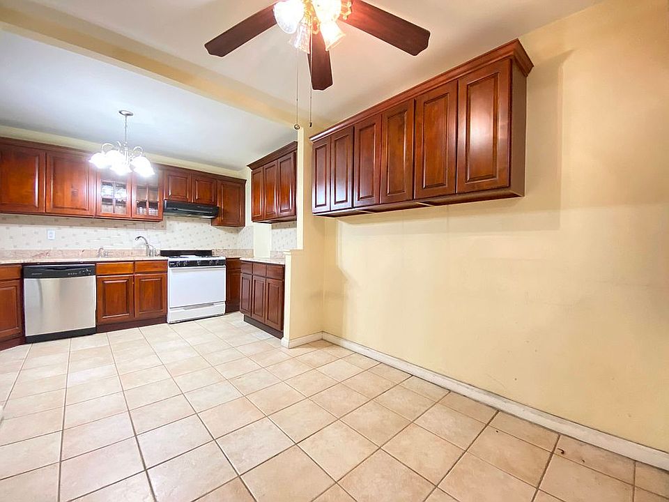 1st image of 84-19 51st Ave APT 2K