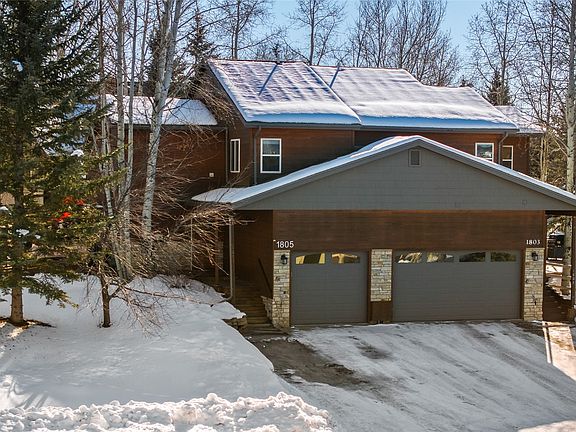 2nd image of 1805 Hunters Dr