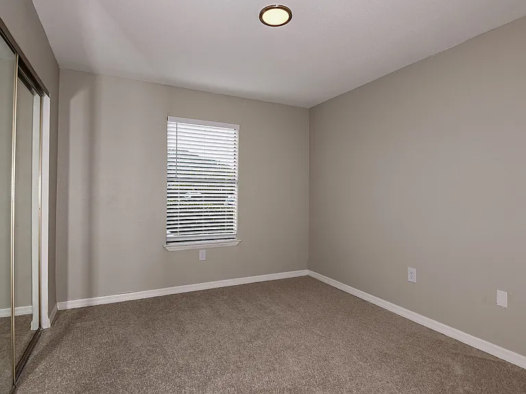 Lake Pointe — Photo 13