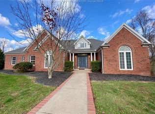 186 Pointe W, Parkersburg, WV 26101