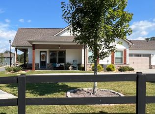 6 Maddox Ln, Chatsworth, GA 30705