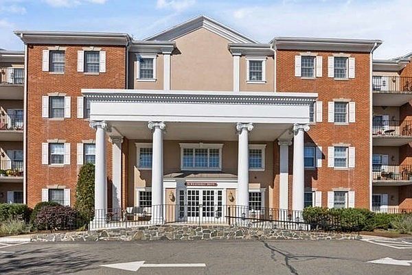 1st image of 70 Weatherly Dr Unit 301