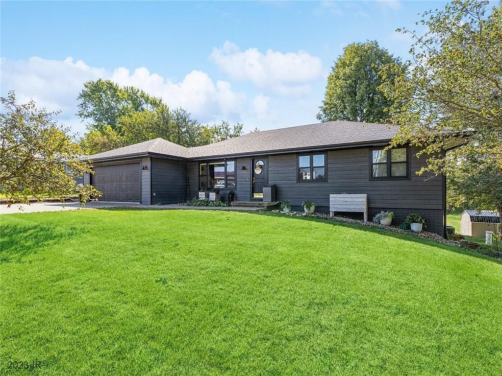 600 3rd St, Lynnville, IA 50153 Zillow