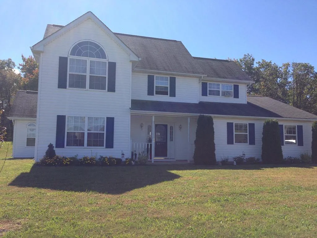 2234 Hill Rd photo 1
